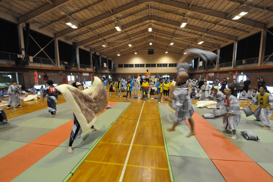 全日本まくら投げ大会in伊東温泉