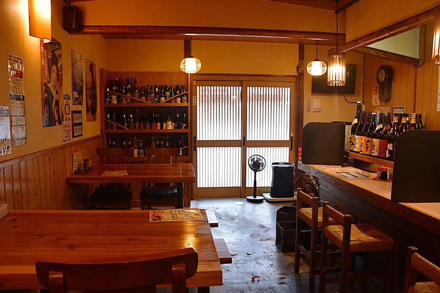 和の雰囲気漂うまさに日本の居酒屋さん！